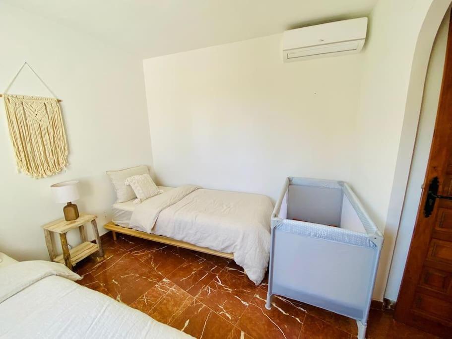 Villa With Private Pool And Close To The Beach Κάλπε Εξωτερικό φωτογραφία